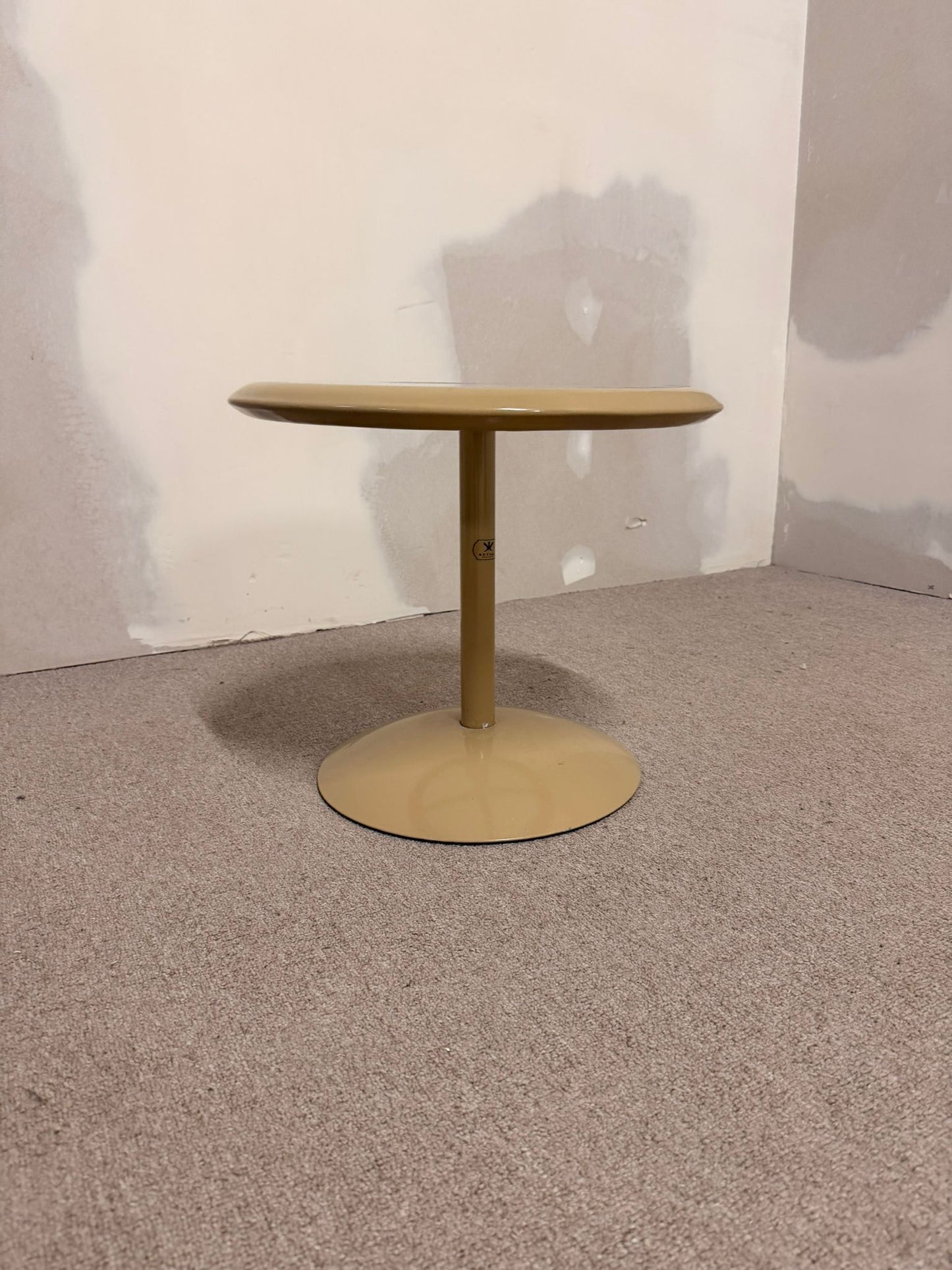 Beistelltisch, Coffee Table von Kettal Barcelona aus Metall