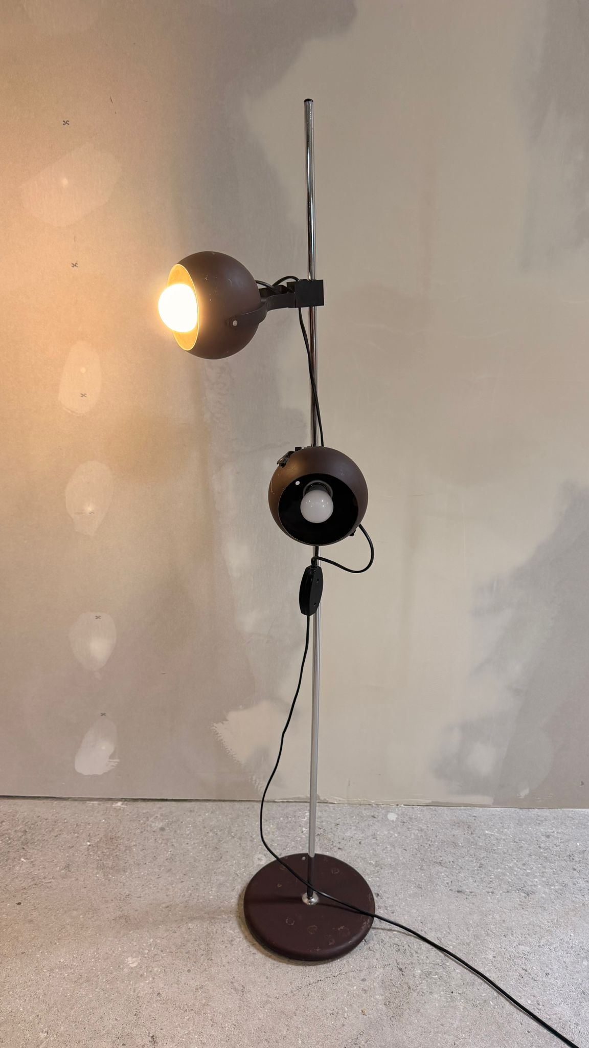 Space Age Stehlampe 2-flammig Augapfel-Spots in Braun Metall