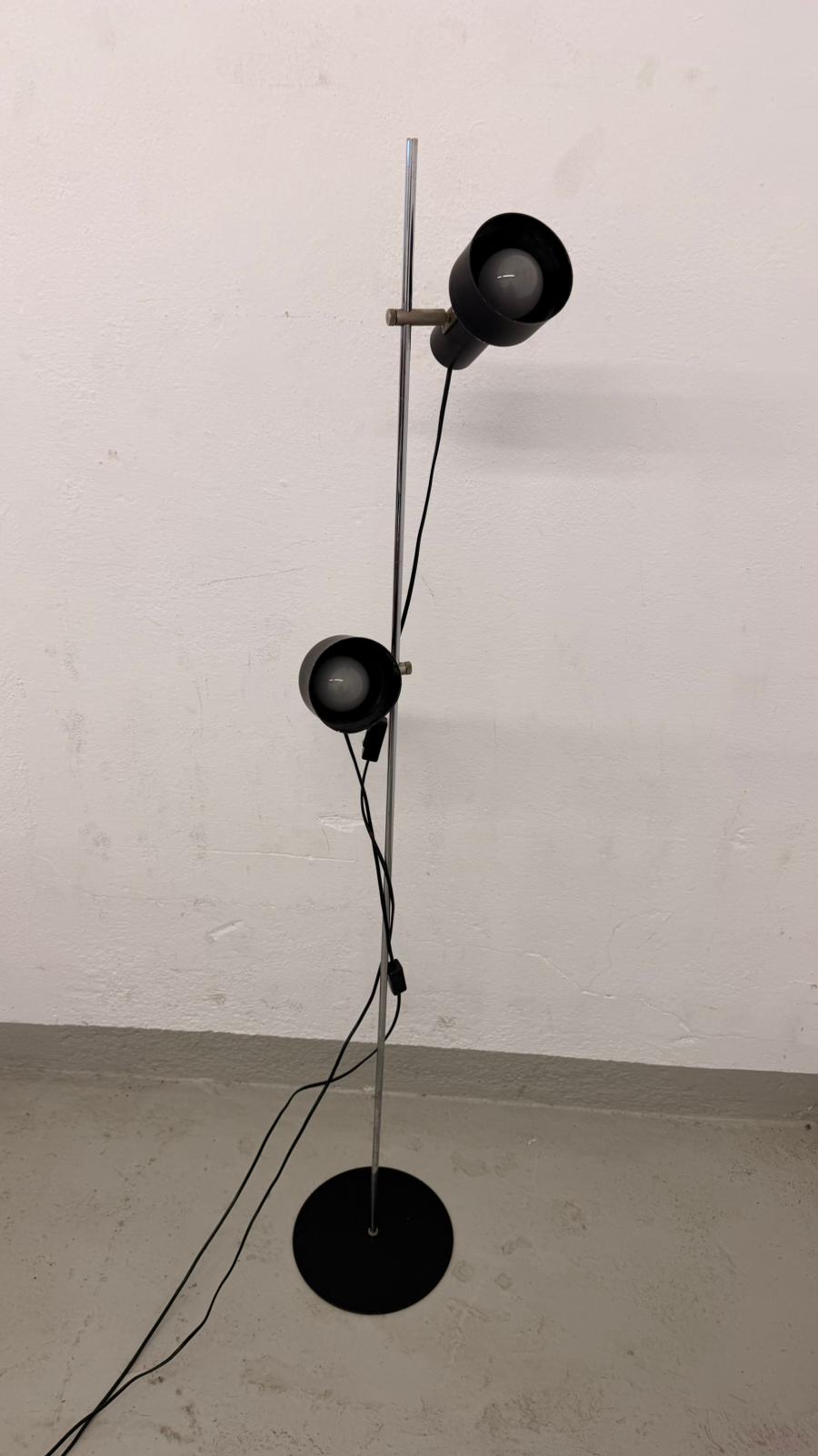 Vintage Spot Stehlampe 2-flammig Metall schwarz, verstellbar