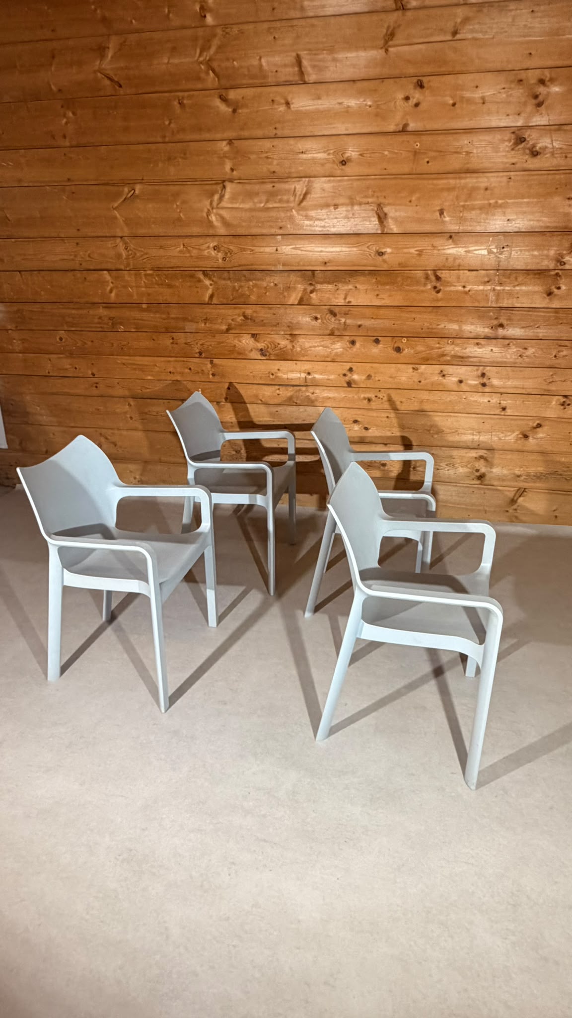 4er Set Design Armlehnstühle stapelbar Outdoor CLP Diva grau