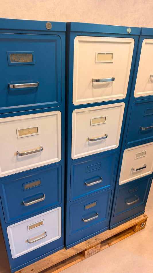 Industrial Metallschrank in Blau Weiss im Vintage Design