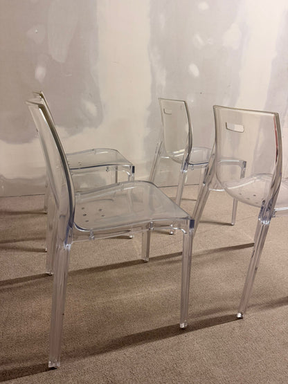 Designer Stühle aus Acrylglas, transparent und stapelbar