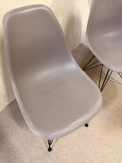 Design Schalenstuhl grau ähnlich wie Vitra Eames