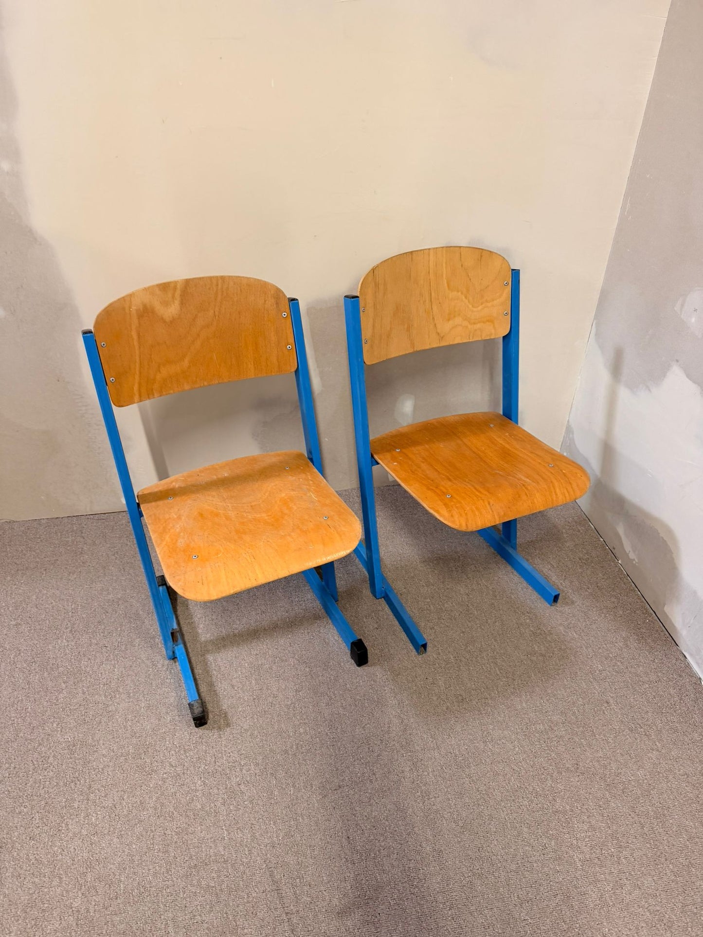 Vintage Schulstuhl in blau, Stapelstühle für Kinder