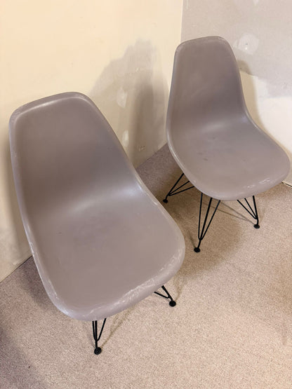 Design Schalenstuhl grau ähnlich wie Vitra Eames