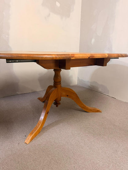 Dreibeiniger Vintage Tisch im Georgianischen Stil