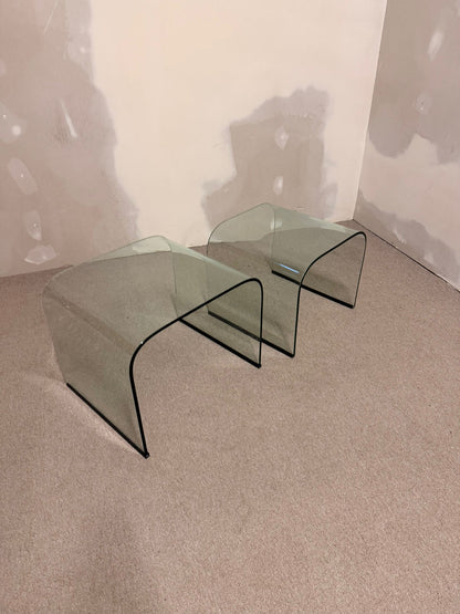 2er Set Gebogene Glas Beistelltische Waterfall Satztische