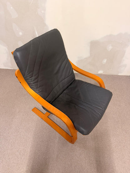 Schwedischer Schwingsessel Relaxsessel aus Leder in Grau