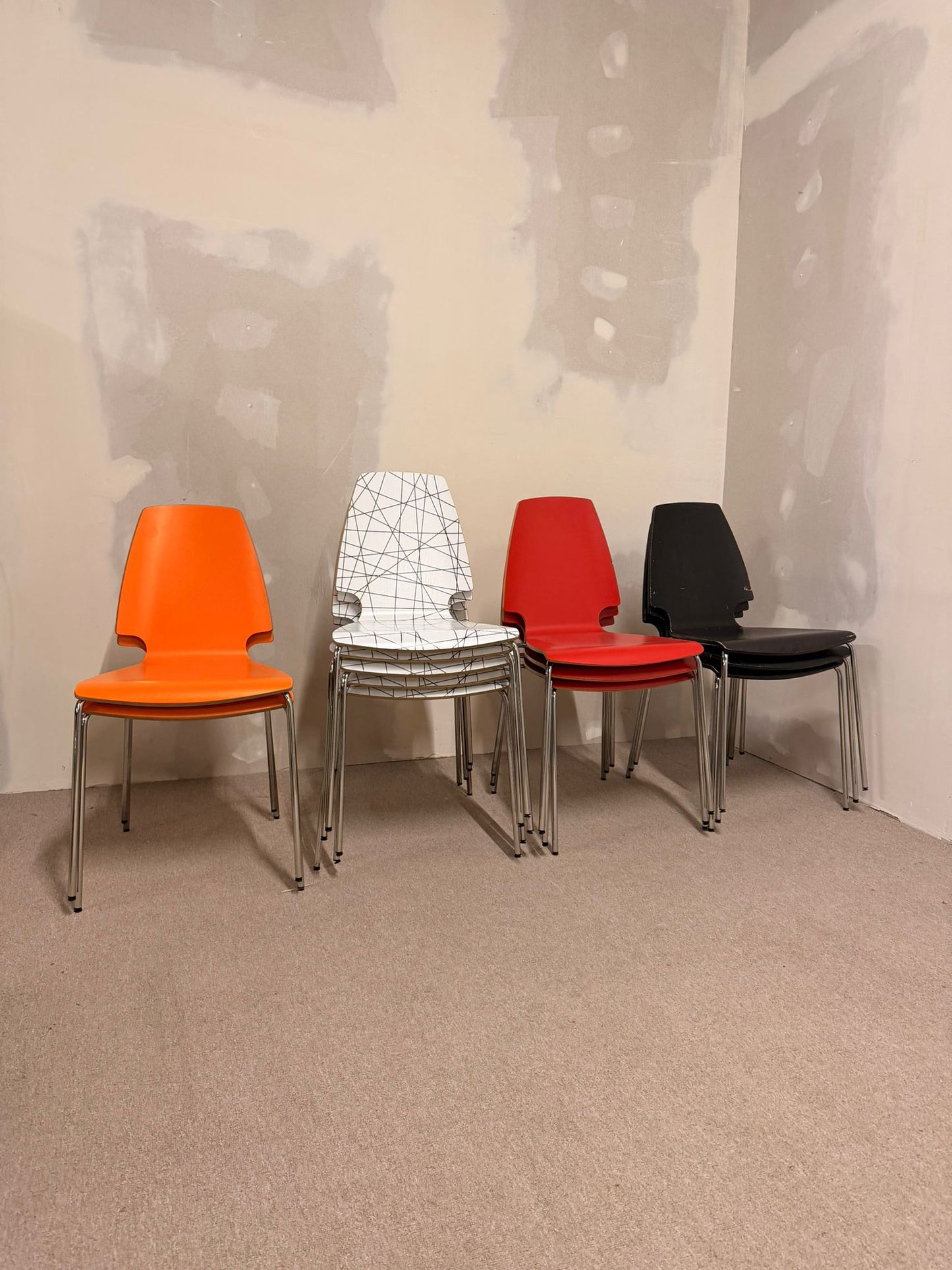 2x Ikea Vilmar Stuhl in orange, stapelbar