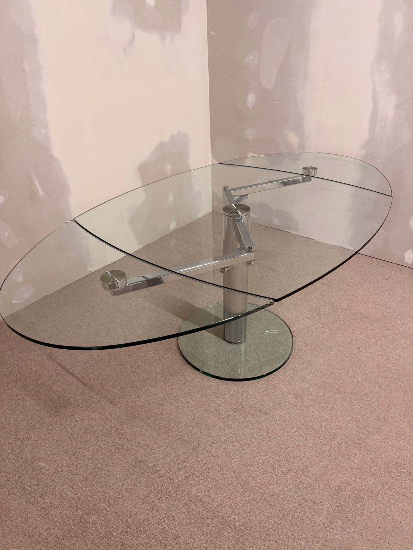 Esstisch Titan von Draenert mit ausziehbarer Mechanik, Glas