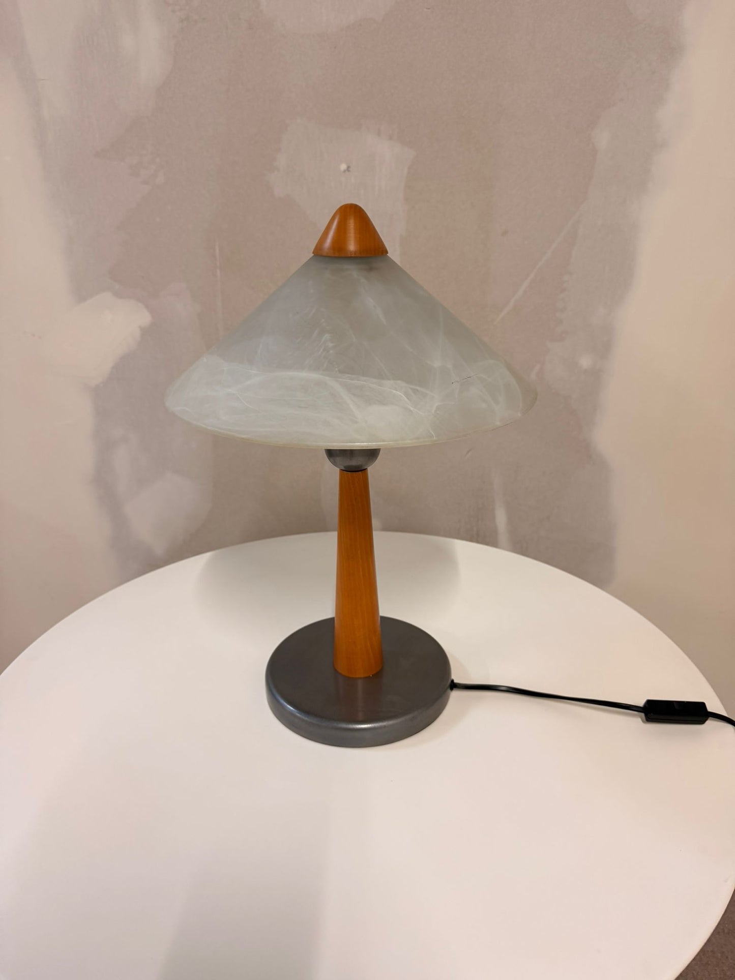 Postmoderne Pilz Tischlampe aus den 80er Jahren