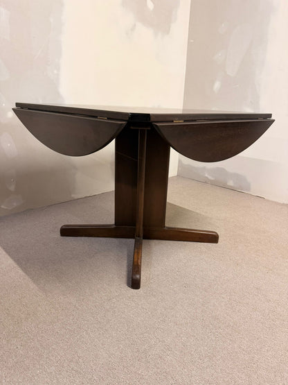 Dänischer Mid Century Esstisch wandelbar von Quadrat zu rund