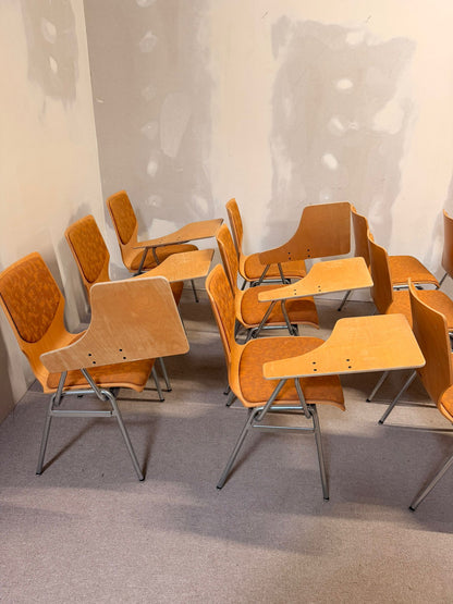 Vintage Stühle mit Schreibplatte stapelbar Seminarstuhl