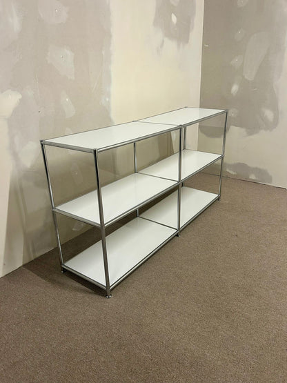 Weisses Regal im Stil wie USM mit 6 Tablaren, Sideboard