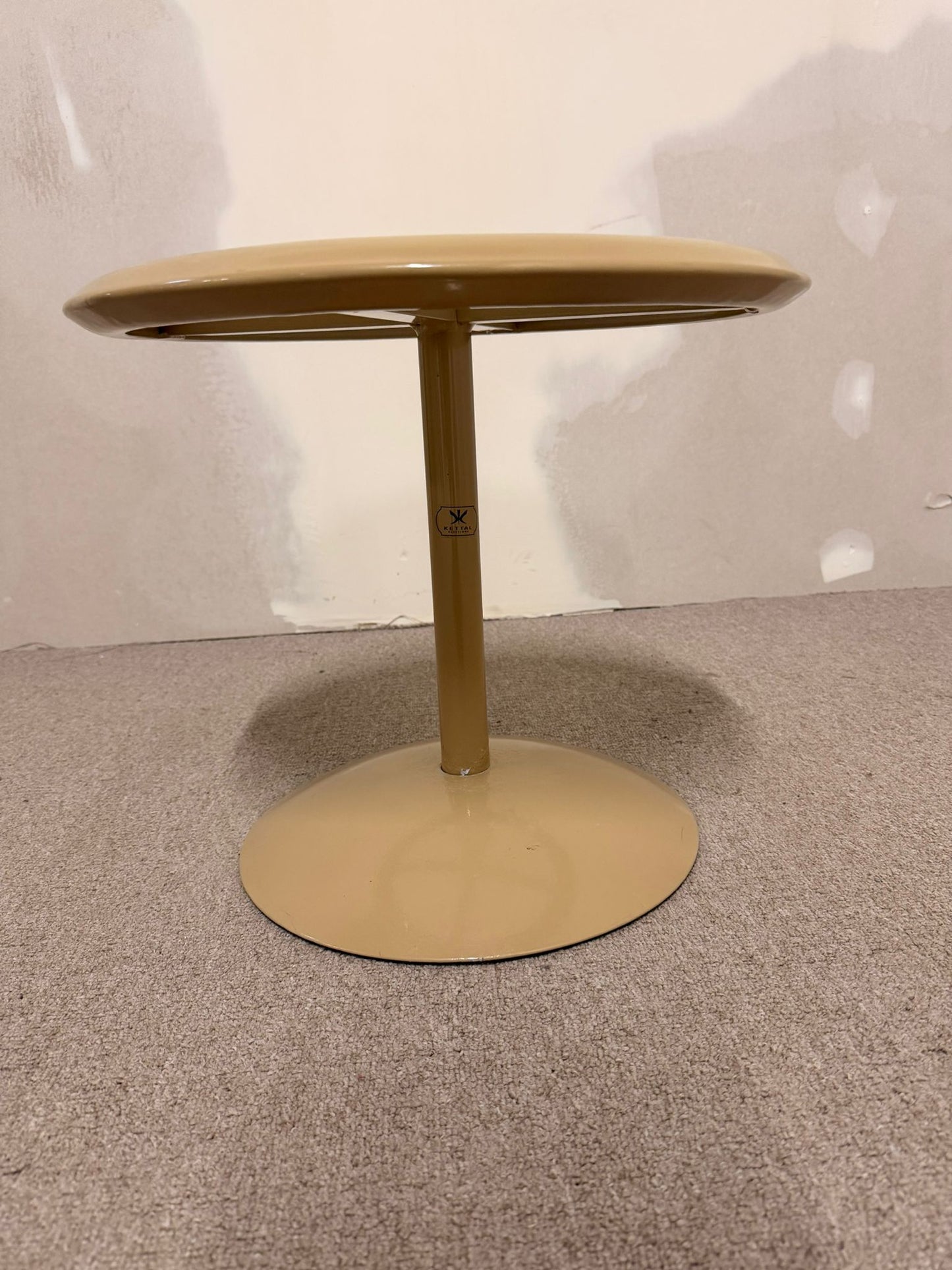 Beistelltisch, Coffee Table von Kettal Barcelona aus Metall