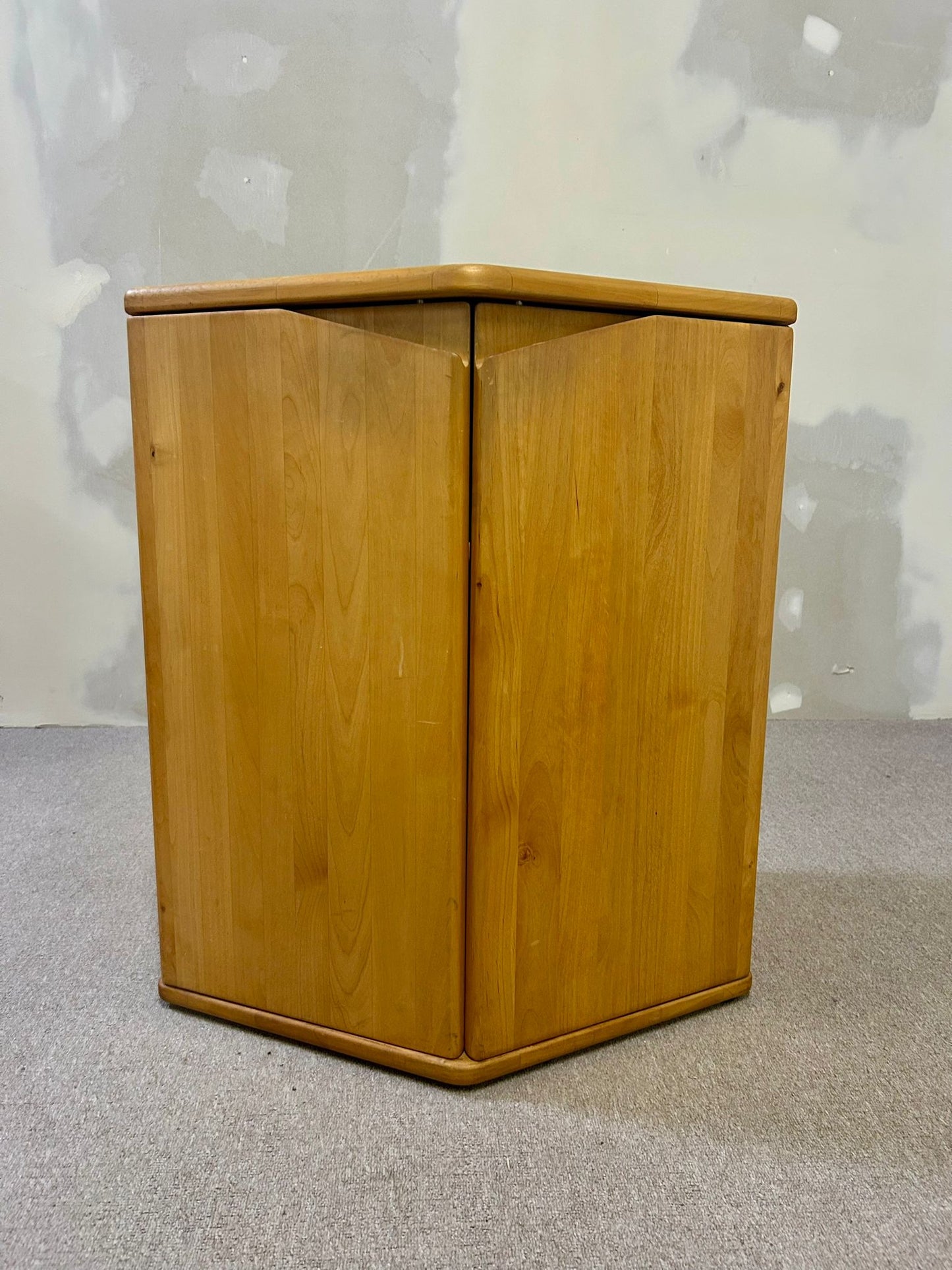 Eckschrank Kommode aus Holz Buche von Lübke