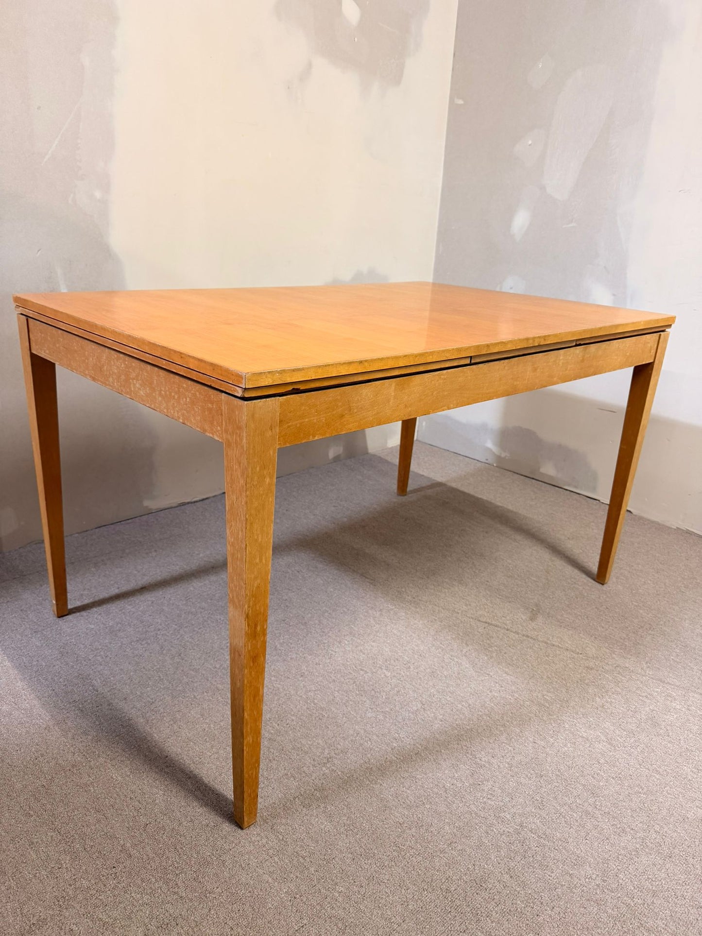 Kondor Tisch aus Teakholz Furnier ausziehbar Made in Germany