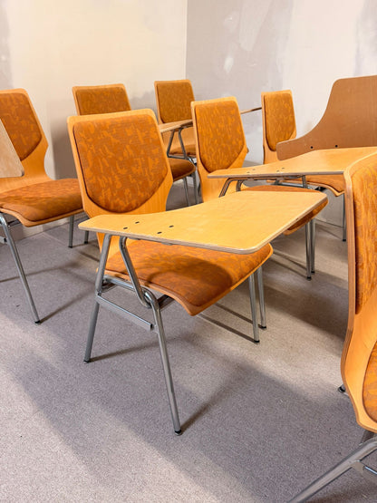 Vintage Stühle mit Schreibplatte stapelbar Seminarstuhl