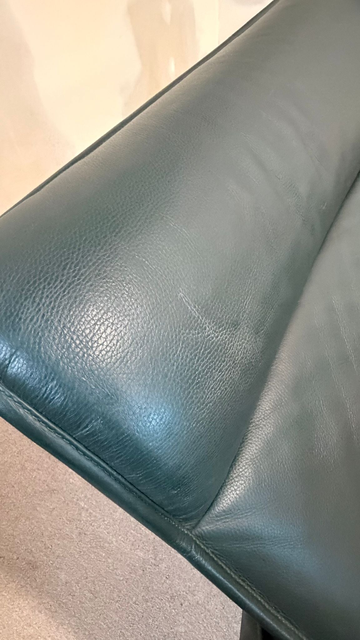 De Sede DS 450 Twist Leder Sofa designt von Thomas Althaus
