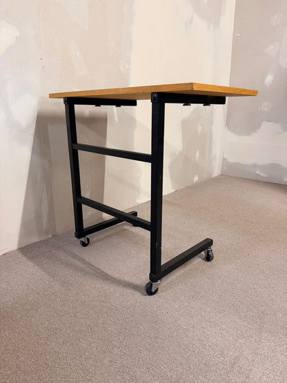 Mobiler Vintage Beistelltisch Atelierwagen im Industrie Stil