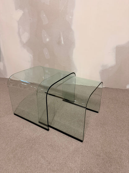 2er Set Gebogene Glas Beistelltische Waterfall Satztische