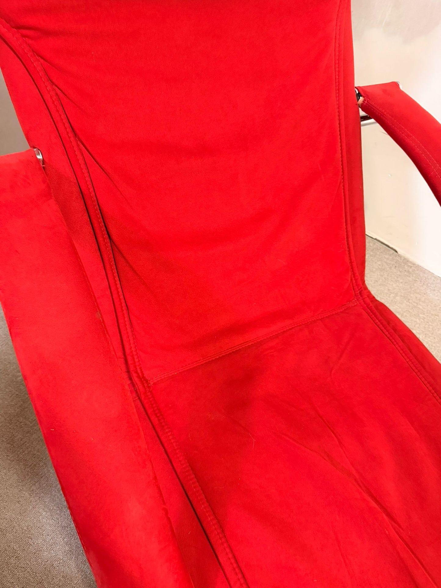 Vintage Designer Liegestühle rote Polster, Relaxsessel