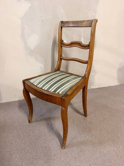 Antiker Biedermeier Landhaus Stuhl mit Polstersitz