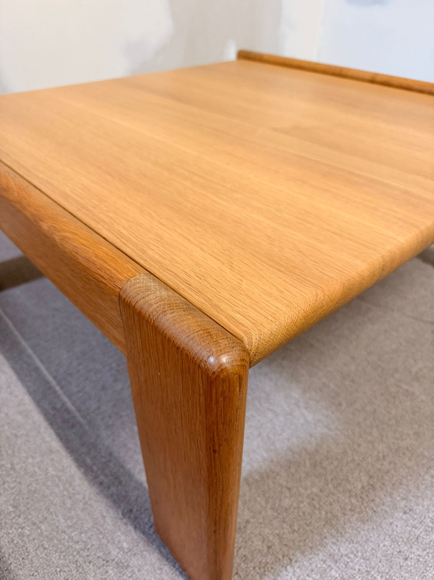 Schwedischer quadratischer vintage Couchtisch aus Holz