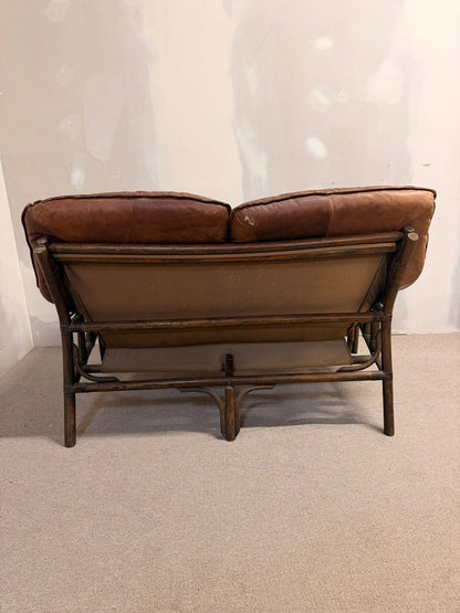 Vintage 2-sitzer Ledersofa mit Bambusgestell aus den 60er
