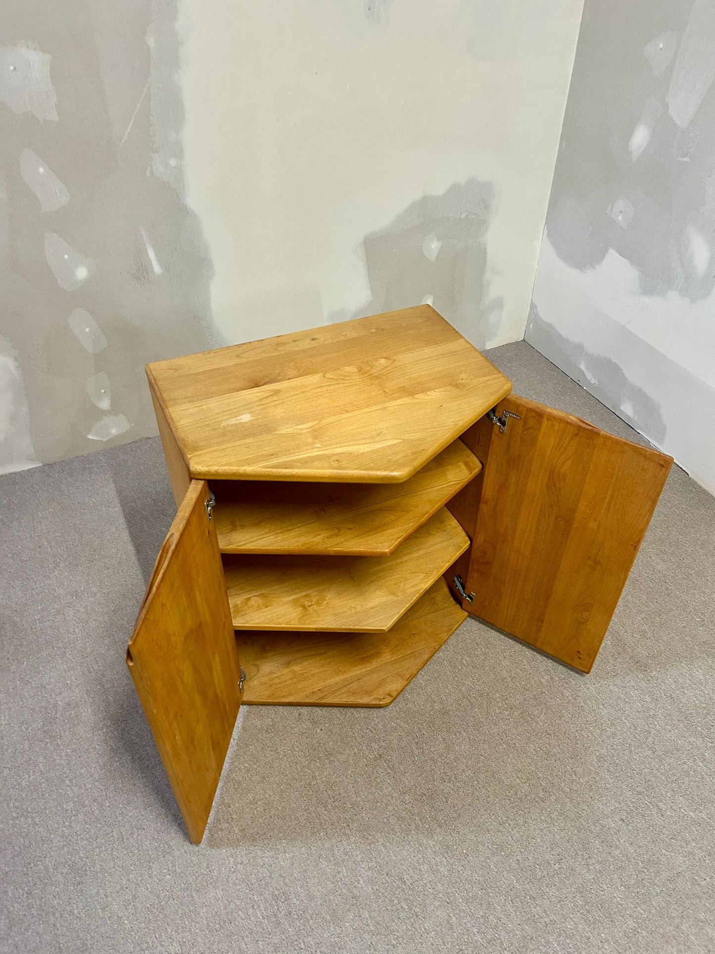 Eckschrank Kommode aus Holz Buche von Lübke