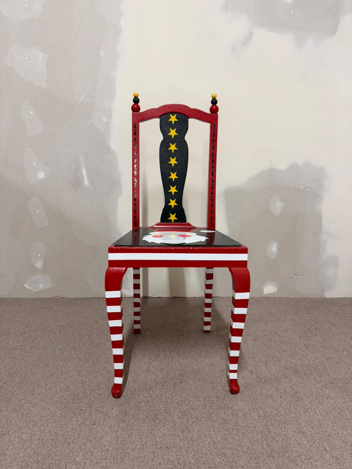 Weihnachtlicher Stuhl aus Holz, Nikolaus,Weihnachtsmann,Deko