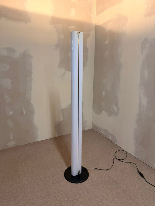 Megaron Stehleuchte von G. Frattini für Artemide 1979 Italy