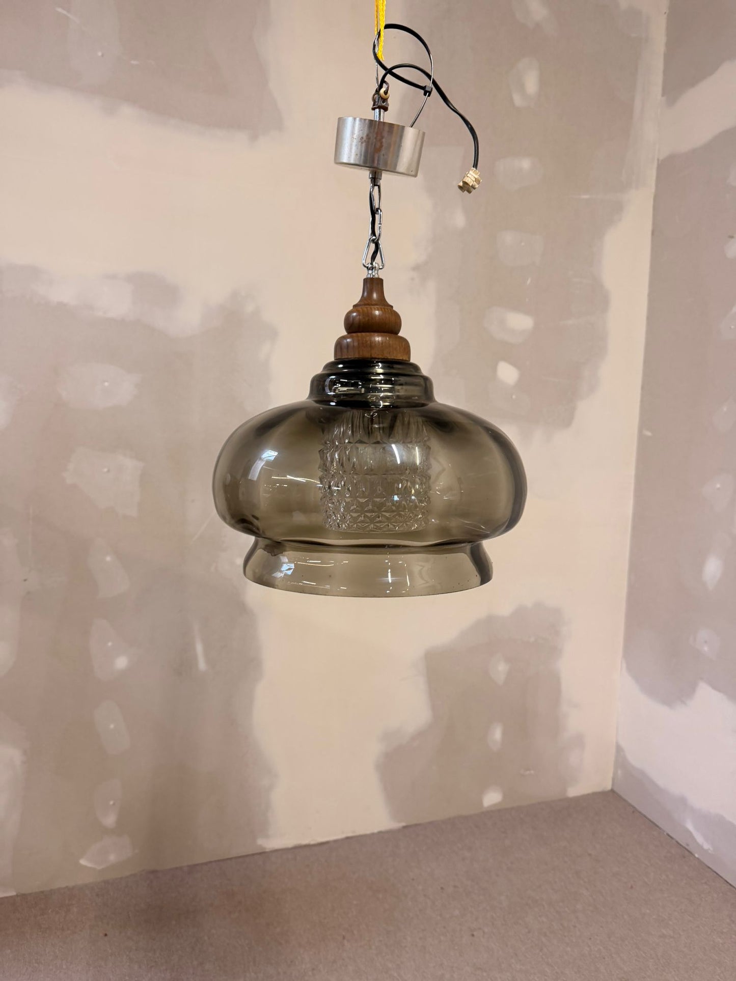 Vintage Glas Pendelleuchte retro Hängelampe mit Holzdetails