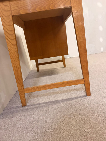 Vintage Schreibtisch aus Holz im Mid-Century Stil