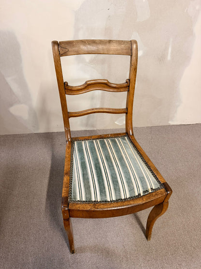 Antiker Biedermeier Landhaus Stuhl mit Polstersitz