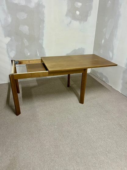 Tisch aus Holz + Auszug, Schweizer Hersteller,Stein am Rhein