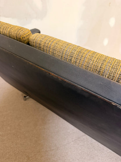 Edles vintage 4-sitzer Sofa mit Metallfüssen, Leder 70`s