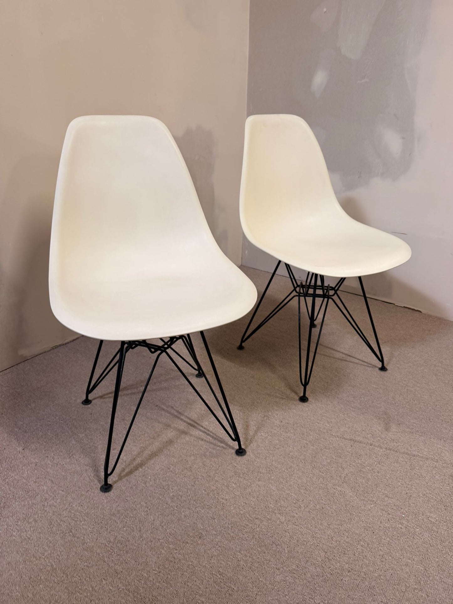 Design Schalenstuhl weiss ähnlich wie Vitra Eames