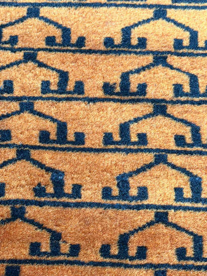 Orientalischer Teppich Läufer mit geometrischem Muster