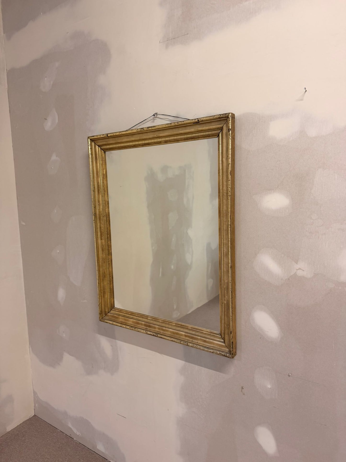 Vintage Wandspiegel mit goldenem Holzrahmen