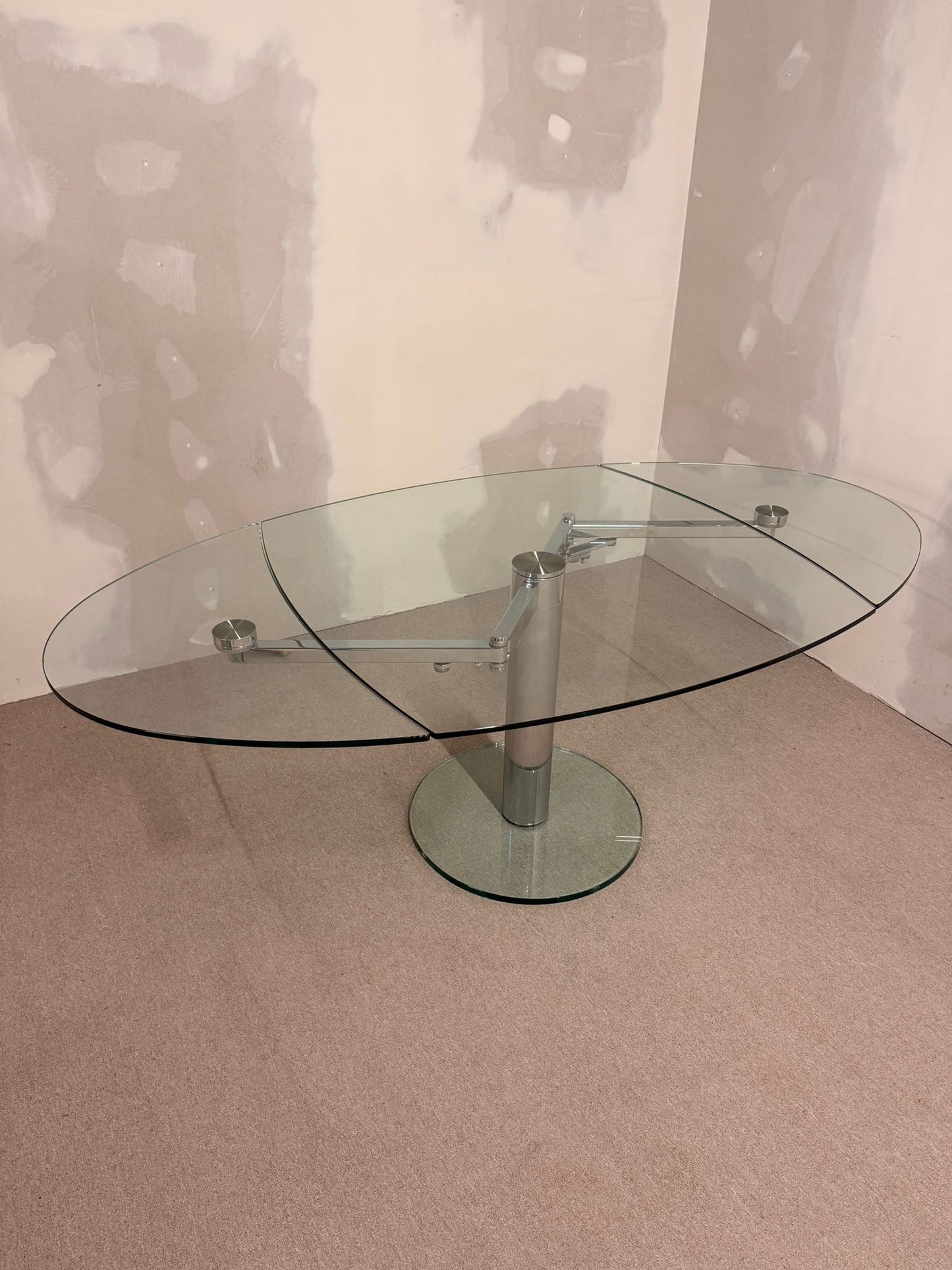 Esstisch Titan von Draenert mit ausziehbarer Mechanik, Glas