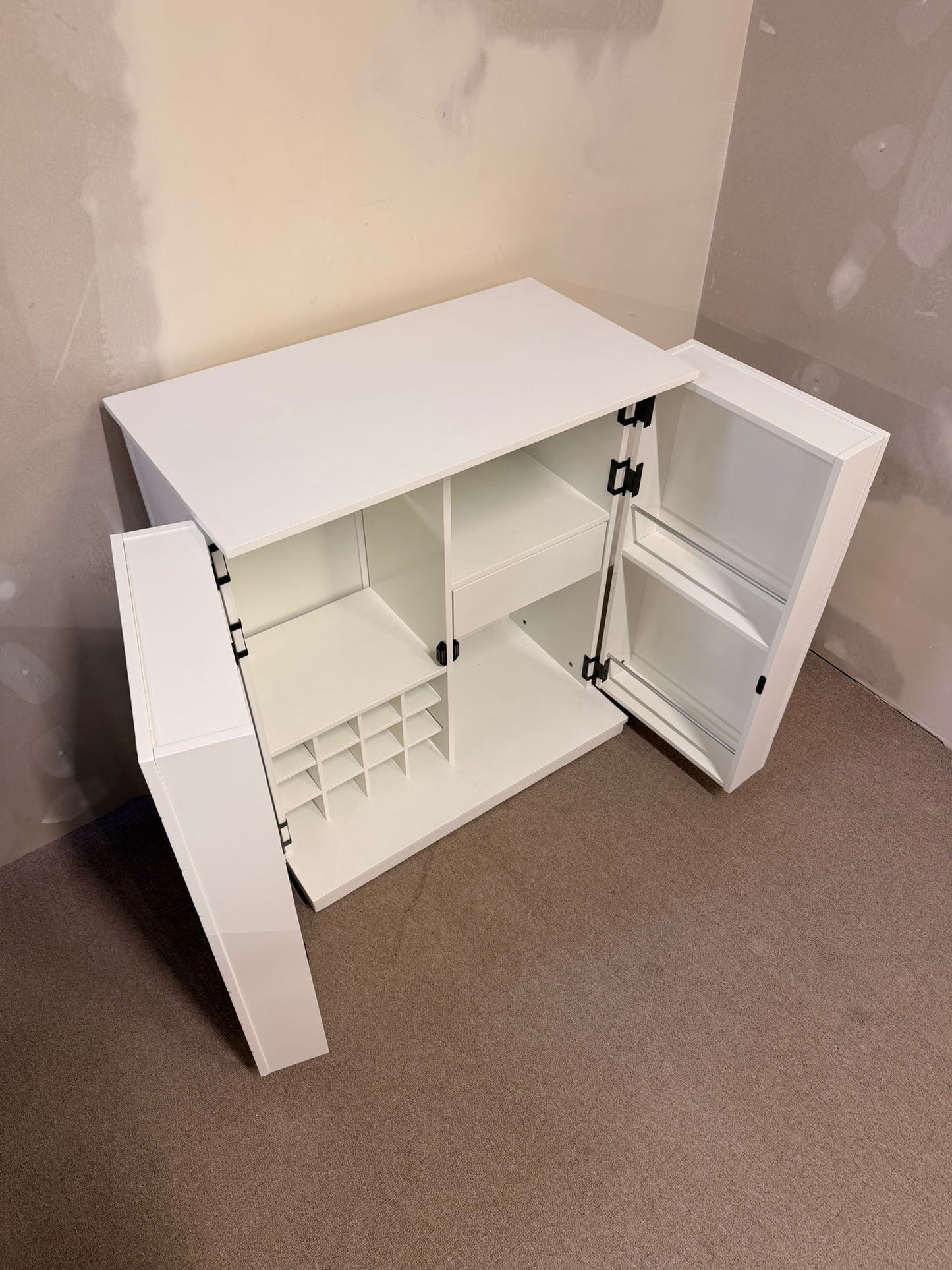 Barschrank Weinschrank Hausbar in weiss als Highboard