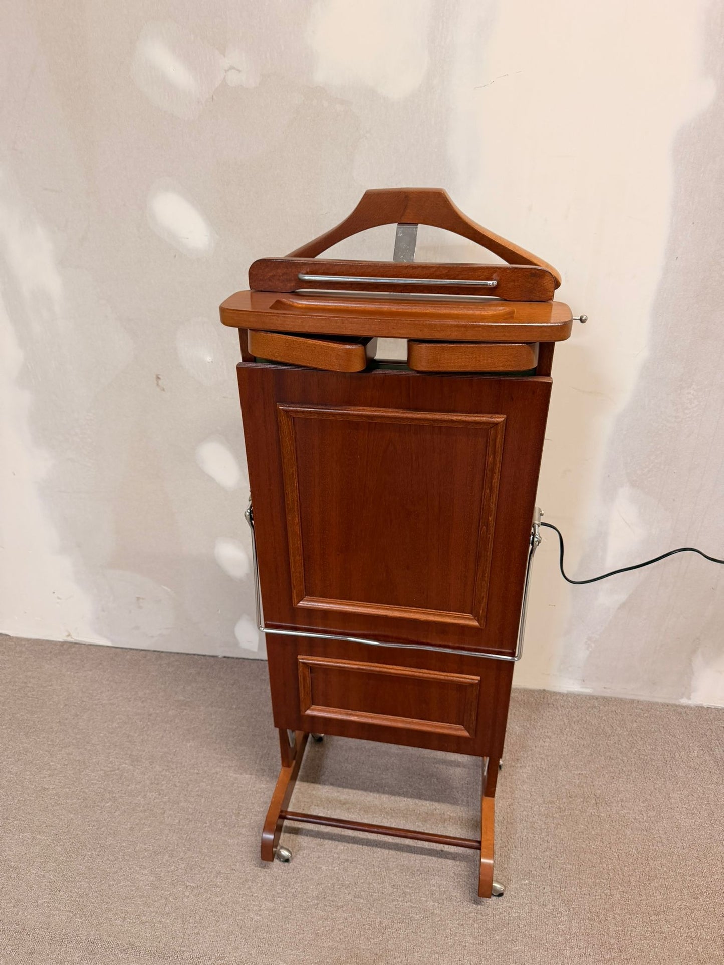 Italienischer vintage Herrendiener, Stummer Diener, Butler