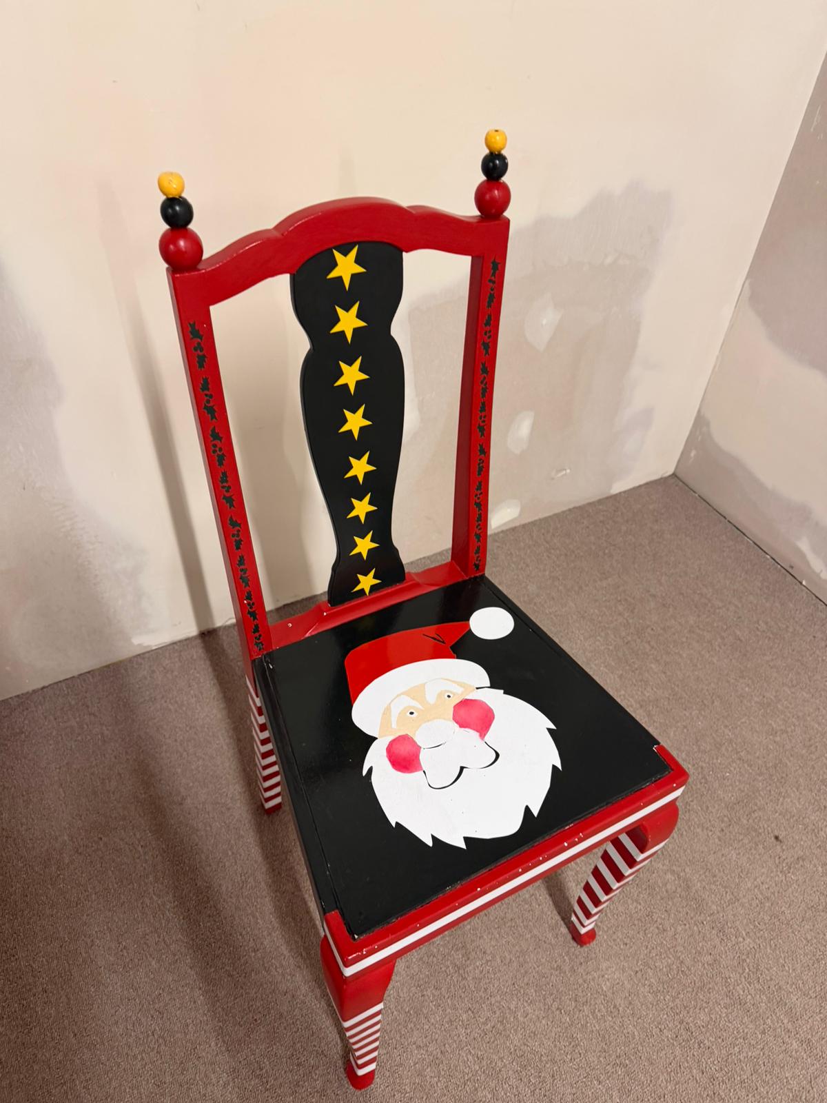 Weihnachtlicher Stuhl aus Holz, Nikolaus,Weihnachtsmann,Deko