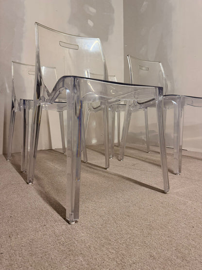 Designer Stühle aus Acrylglas, transparent und stapelbar