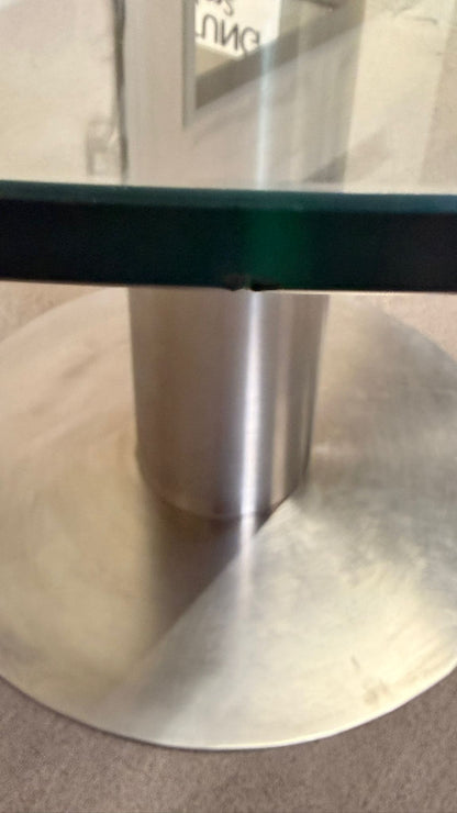 Edler Esstisch aus Glas mit poliertem Edelstahlgestell rund
