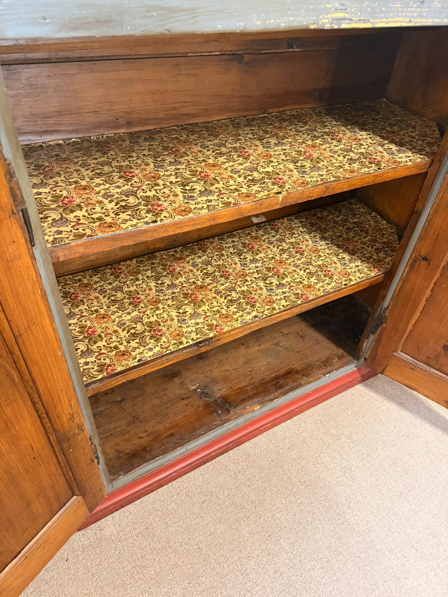 Antiker handbemaltes Vintage Sideboard im Bauernstil 50er