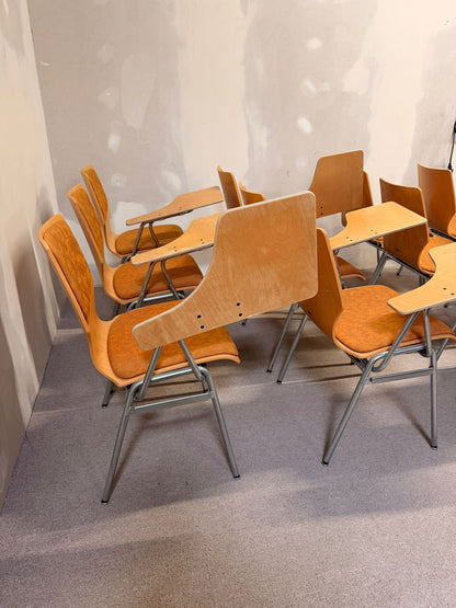Vintage Stühle mit Schreibplatte stapelbar Seminarstuhl
