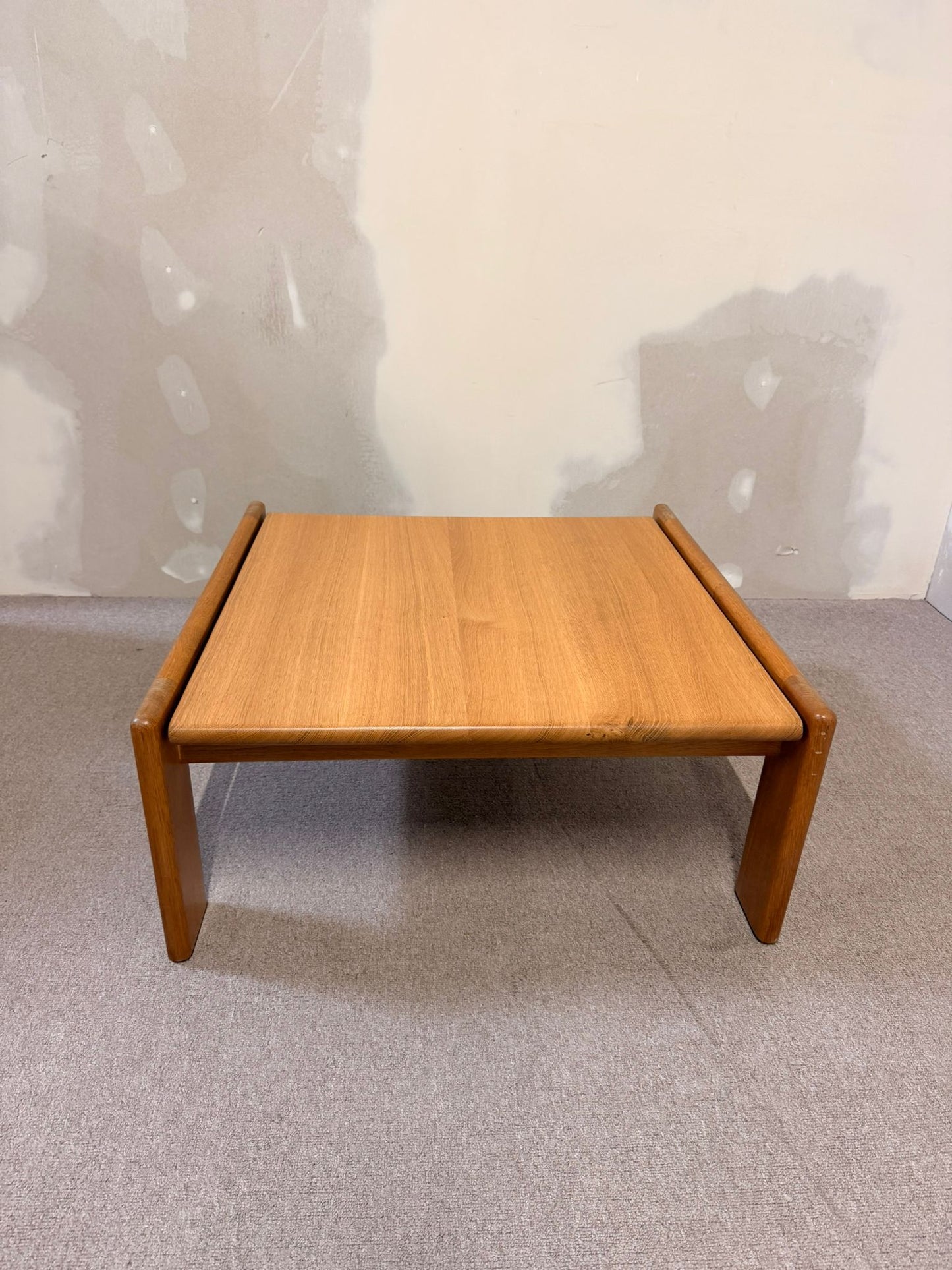 Schwedischer quadratischer vintage Couchtisch aus Holz