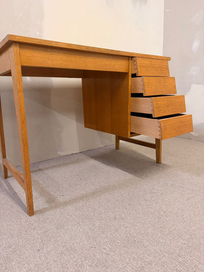Vintage Schreibtisch aus Holz im Mid-Century Stil